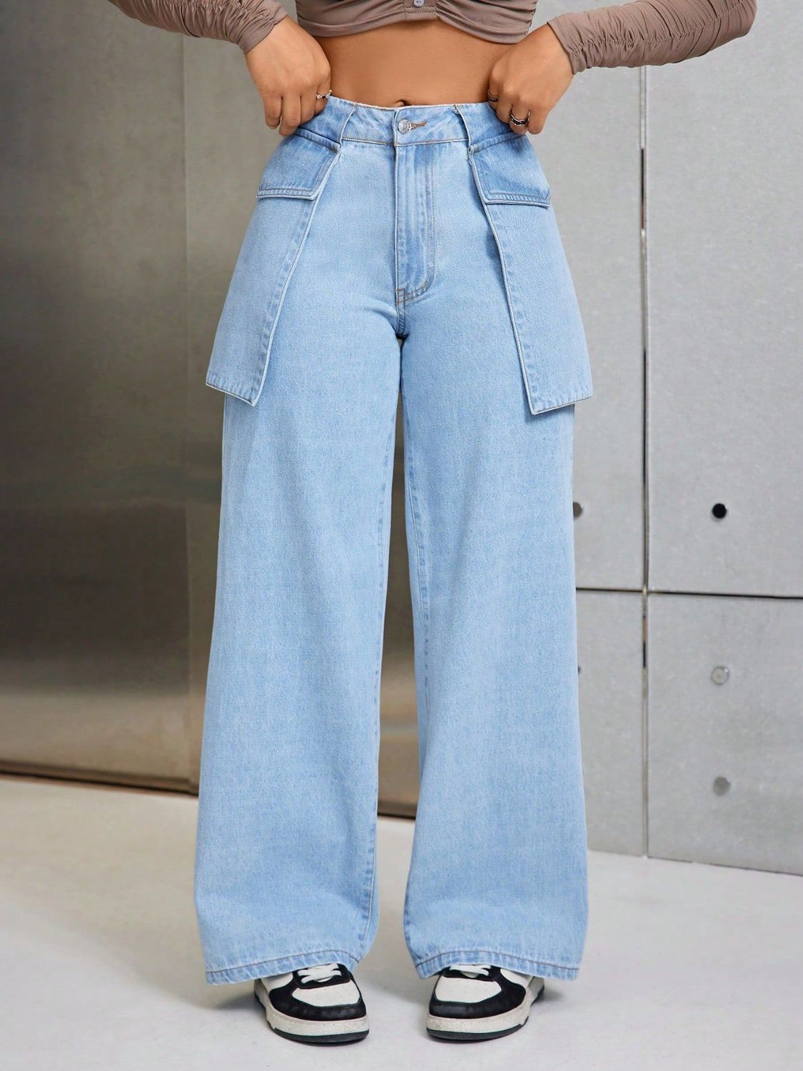 Womens Wide Leg Jeans with Pockets