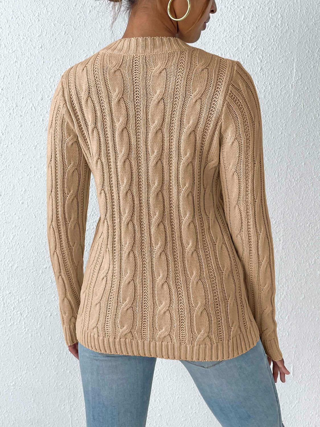 Womens Cable-Knit Long Sleeve Sweater