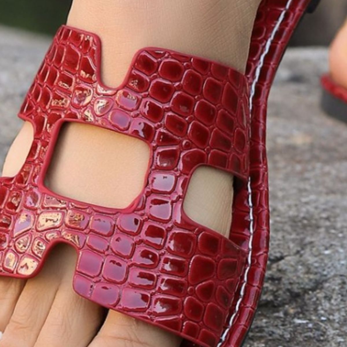 Womens Crocodile Pattern Open-Toe Leather Sandals