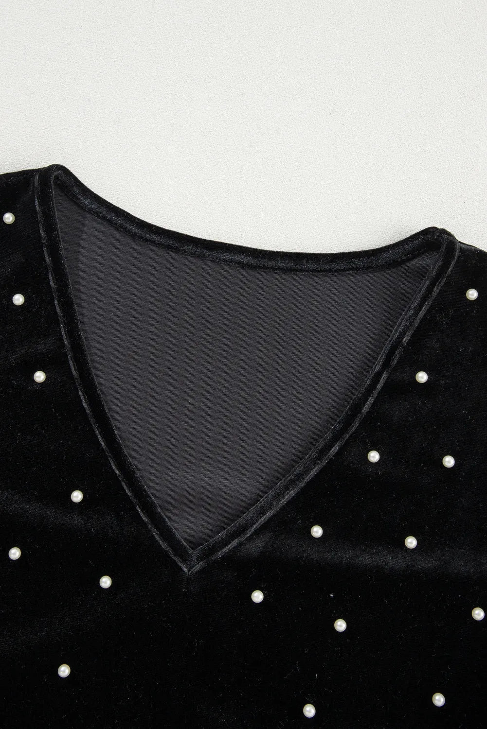 Womens Pearl Detail V-Neck Long Sleeve Bodysuit