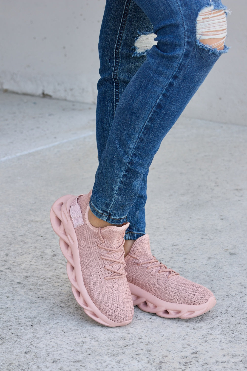 Womens Pink Mesh Platform Athletic Shoes